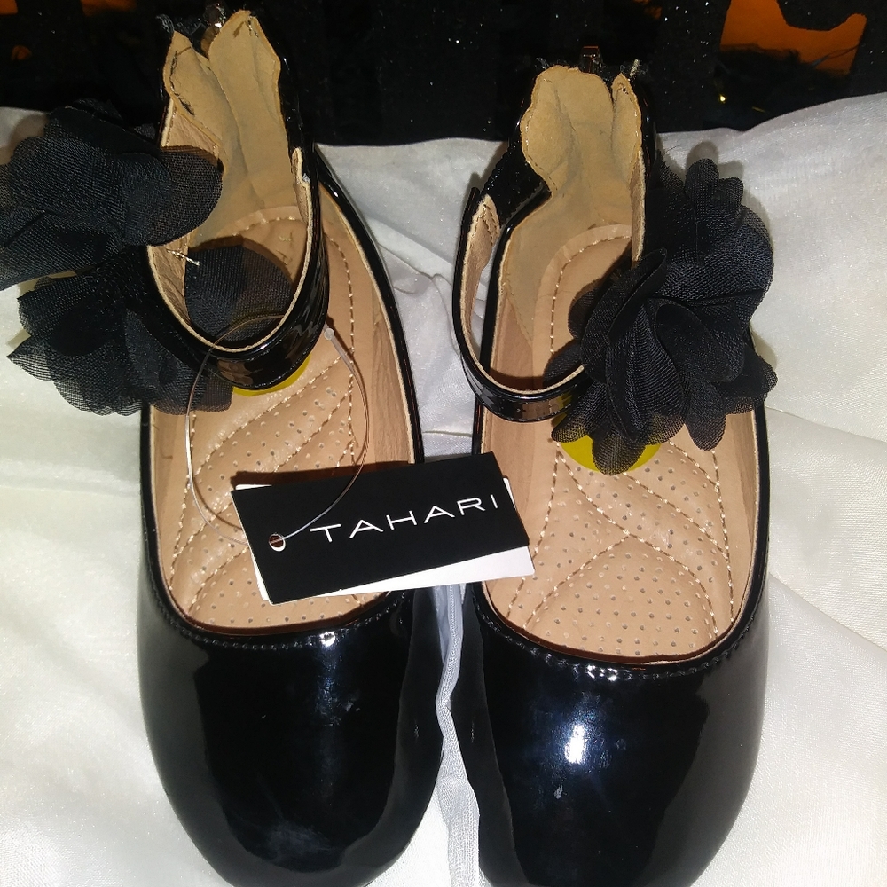 NEW Tahari Black Patent Leather